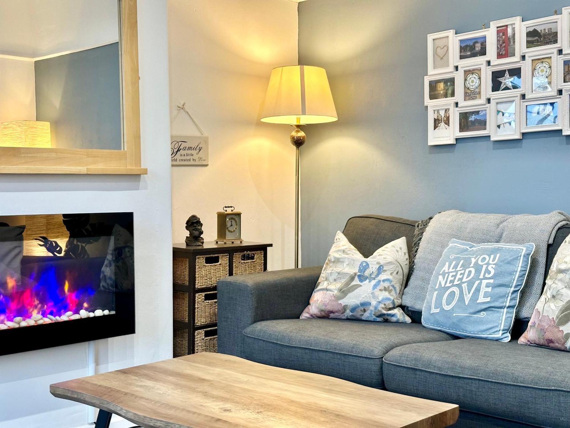Crocus Cottage Йорк Экстерьер фото